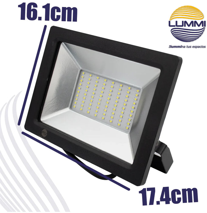 Reflector LED para exterior serie FLAT 30W / 50W con protección IP65
